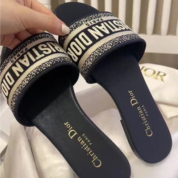 Dior Women's Black and White Slide Sandals - Picture 4 of 4